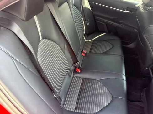 Used 2024 Toyota Camry SE FWD image 18