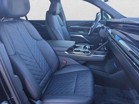 Used 2026 Cadillac Escalade IQL Sport 1 w/ LPO, ONYX Package image 10