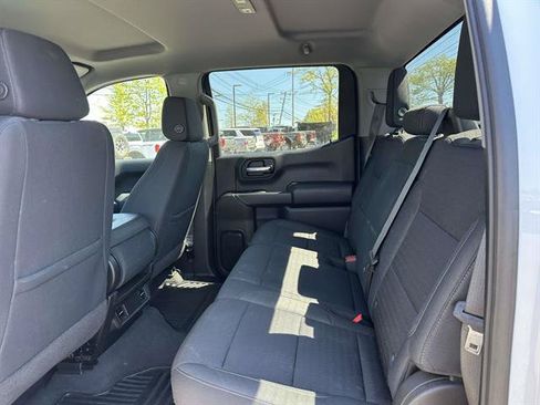 Used 2022 Chevrolet Silverado 1500 Custom Trail Boss AWD/4WD image 10