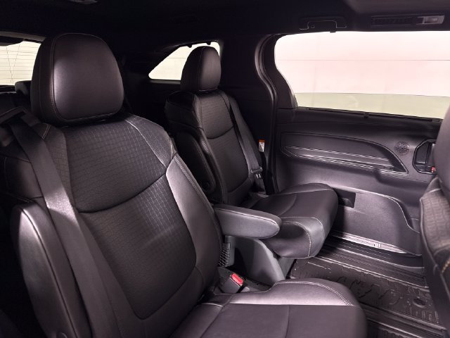 New 2026 Toyota Sienna XLE Woodland Edition AWD/4WD image 15