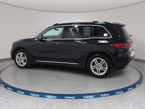 Used 2021 Mercedes-Benz GLB 250 4MATIC image 9