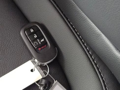 New 2026 Honda Pilot Touring image 22