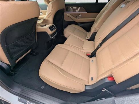 New 2026 Mercedes-Benz GLS 580 4MATIC image 15