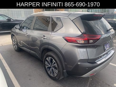 Used 2023 Nissan Rogue SV w/ SV Premium B Package FWD image 2