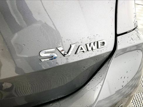 Used 2019 Nissan Rogue SV image 14