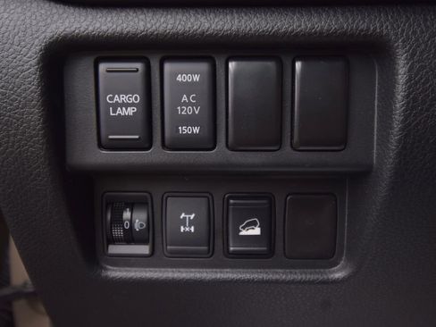 Used 2020 Nissan Titan PRO-4X w/ Pro-4x Convenience Package image 43