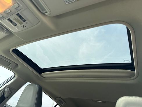 Used 2014 Toyota RAV4 Limited FWD image 9