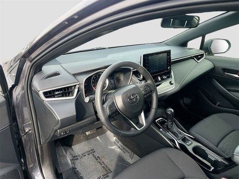Used 2022 Toyota Corolla SE image 9
