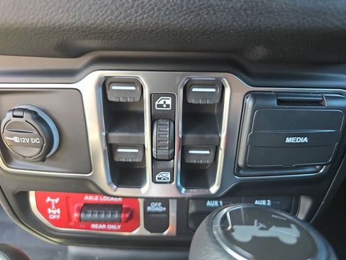 New 2026 Jeep Wrangler Unlimited Sport AWD/4WD image 28