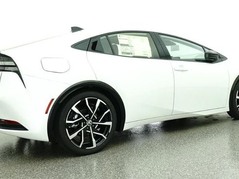 New 2026 Toyota Prius Plug-In Hybrid image 25