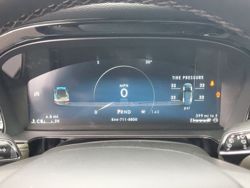 New 2026 Lincoln Corsair Premiere image 19