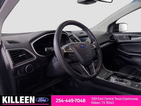 Used 2020 Ford Edge SEL w/ Convenience Package FWD image 11