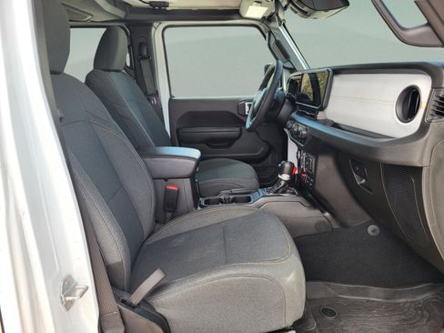 Used 2025 Jeep Wrangler Willys 4xe image 33