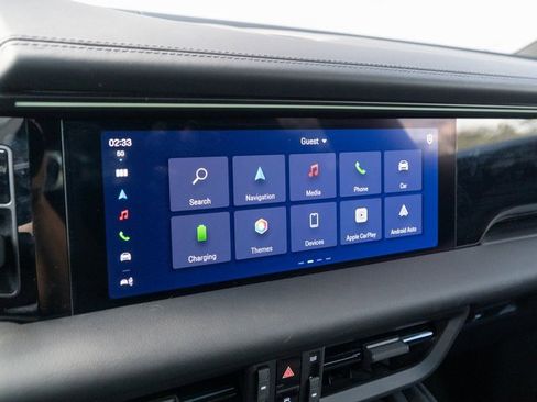 Certified 2025 Porsche Macan Electric image 26