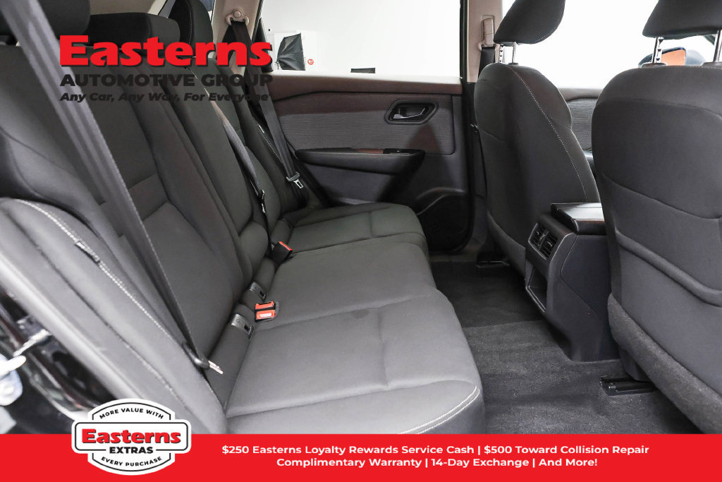 Used 2023 Nissan Rogue S AWD/4WD image 23