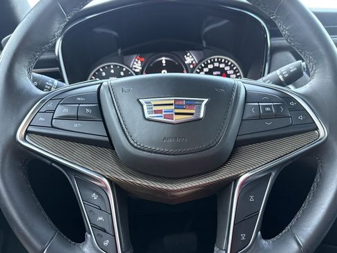Used 2018 Cadillac XT5 Platinum w/ Driver Assist Package AWD/4WD image 24