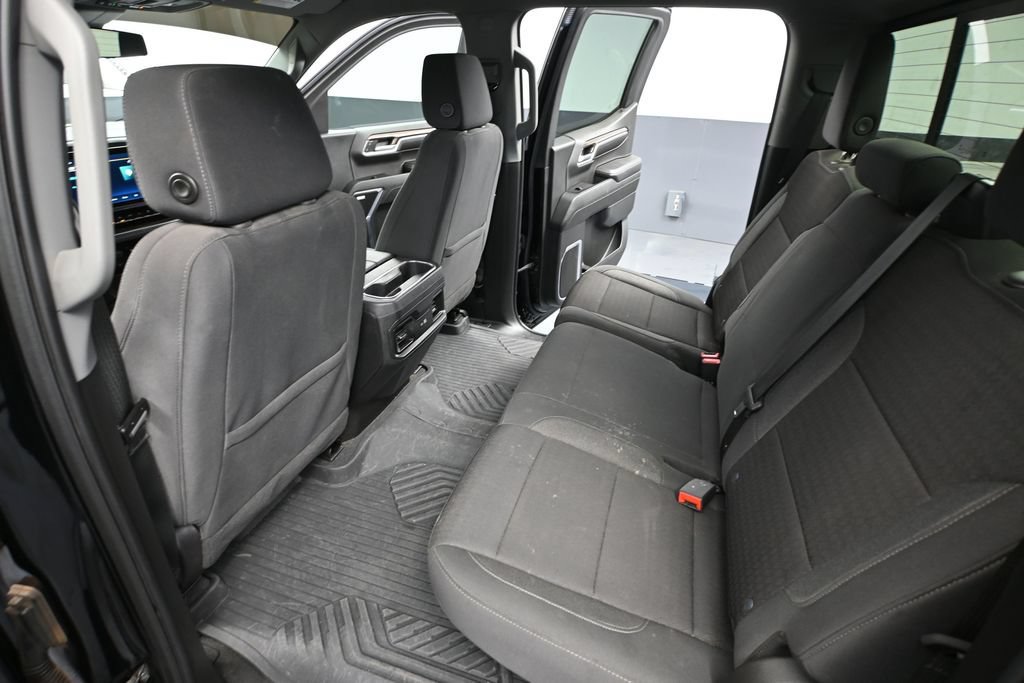 Used 2024 Chevrolet Silverado 1500 RST AWD/4WD image 29