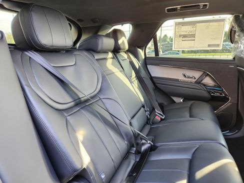 New 2026 Land Rover Range Rover Sport SE AWD/4WD image 11