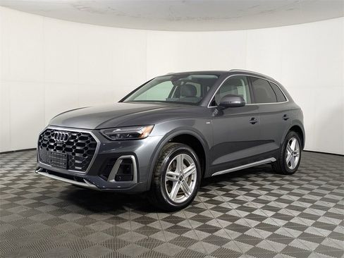 Used 2021 Audi Q5 e Premium Plus image 1