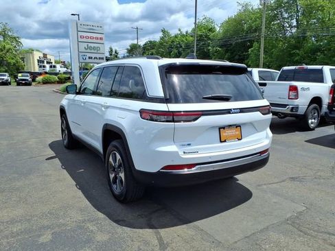 Used 2022 Jeep Grand Cherokee Limited 4xe w/ Luxury Tech Group II AWD/4WD image 5
