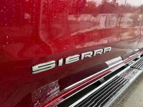 Used 2024 GMC Sierra 1500 SLT w/ SLT Premium Plus Package AWD/4WD image 32