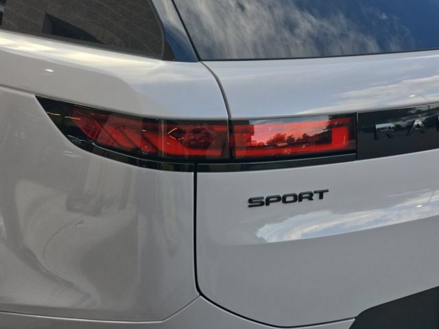 New 2026 Land Rover Range Rover Sport SE AWD/4WD image 23