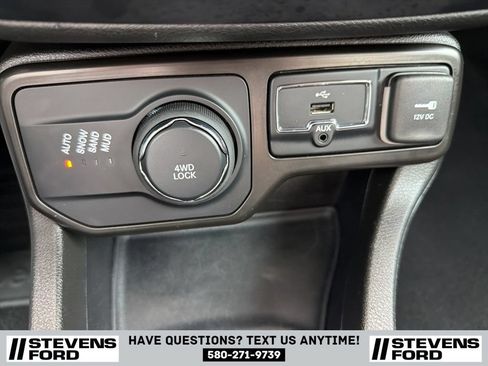 Used 2023 Jeep Renegade Altitude AWD/4WD image 26