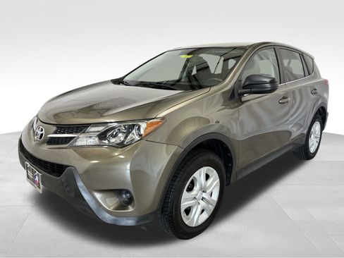 Used 2015 Toyota RAV4 LE image 1