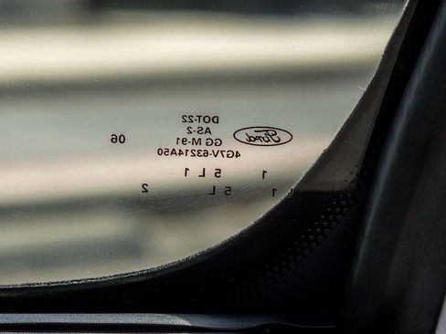 Used 2005 Ford GT RWD image 77