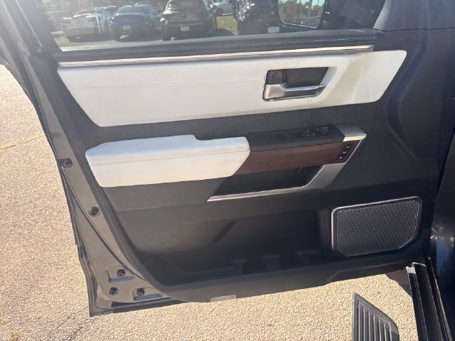 Used 2024 Toyota Tundra Capstone AWD/4WD image 12