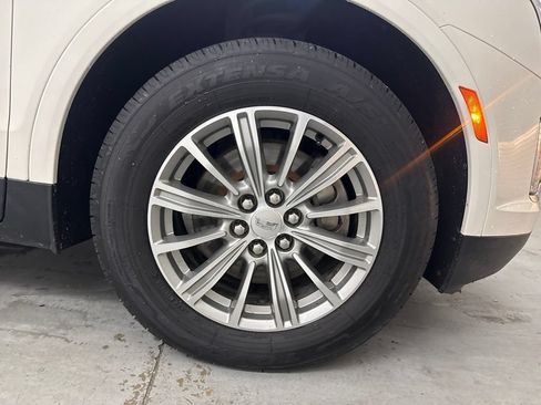 Used 2017 Cadillac XT5 Luxury FWD image 22
