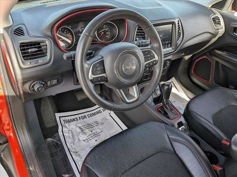 Used 2021 Jeep Compass Trailhawk image 10