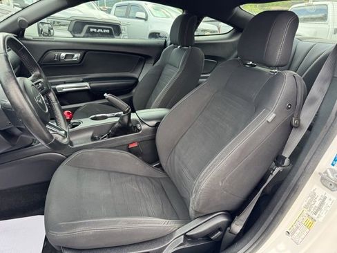 Used 2017 Ford Mustang GT w/ GT Performance Package image 8