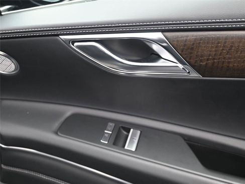 Used 2025 Genesis GV80 2.5T Select image 5