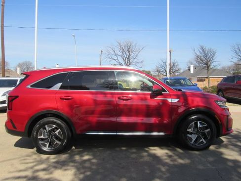 Used 2021 Kia Sorento S FWD image 5