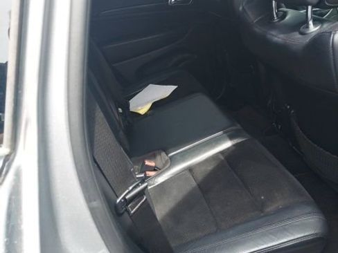 Used 2017 Jeep Grand Cherokee Altitude image 16