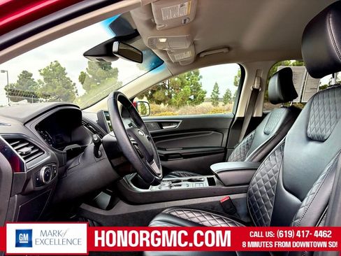 Used 2024 Ford Edge Titanium image 10