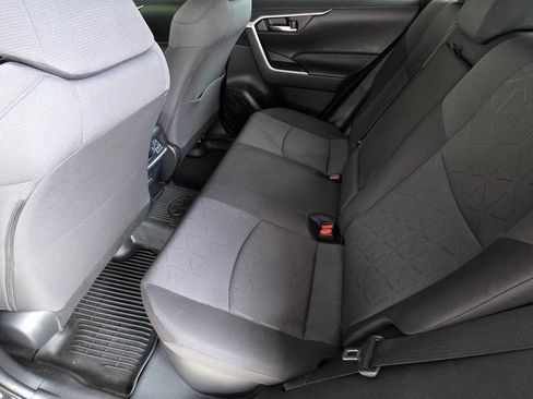 Used 2022 Toyota RAV4 XLE w/ Convenience Package AWD/4WD image 10
