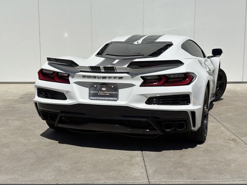 Used 2025 Chevrolet Corvette E-Ray AWD/4WD image 7