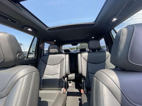Certified 2024 Cadillac XT6 Premium Luxury w/ Technology Package AWD/4WD image 17