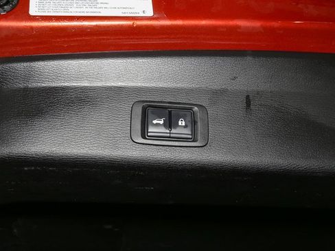 Used 2024 Mitsubishi Outlander SE image 13