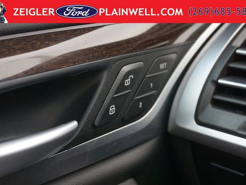 Used 2025 BMW X4 xDrive30i w/ Premium Essential Package AWD/4WD image 31