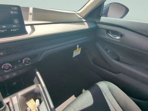 New 2026 Honda Accord LX image 17