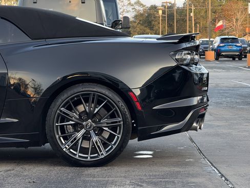 Used 2022 Chevrolet Camaro ZL1 image 13