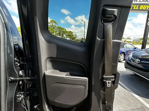 Used 2018 Chevrolet Colorado LT w/ LT Convenience Package RWD image 28