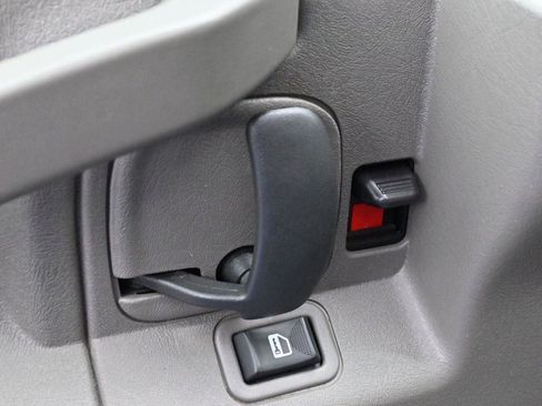 Used 2024 GMC Savana 2500 w/ Driver Convenience Package image 13