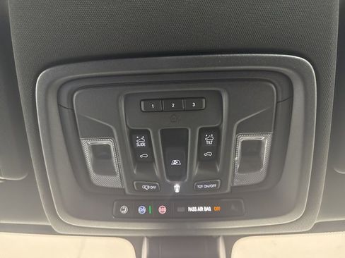 Used 2021 GMC Sierra 2500 AT4 w/ AT4 Premium Plus Package image 14