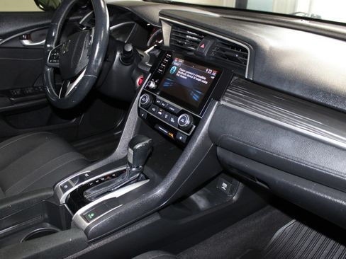 Used 2019 Honda Civic EX image 21