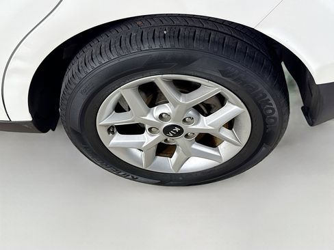 Used 2020 Kia Soul S image 35