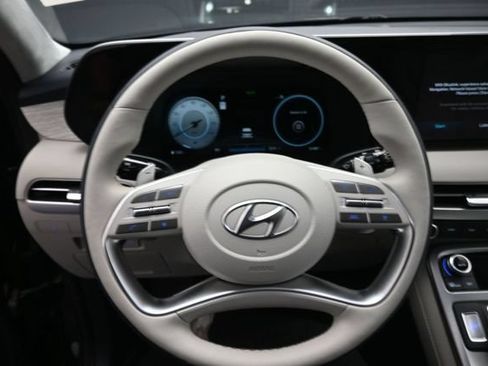 Used 2025 Hyundai Palisade Calligraphy AWD/4WD image 18